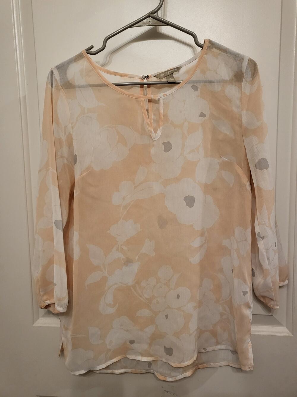 Banana Republic Blouse Women's S Sheer V-Neck 3/4 Sleeve Lightweight Casual Top